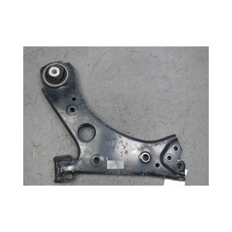TRIANGLE INFERIEUR AVANT DROIT FIAT TIPO