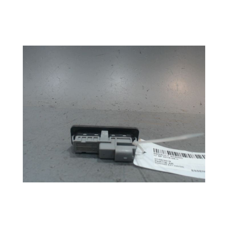 POIGNEE EXTERIEURE HAYON RENAULT MEGANE