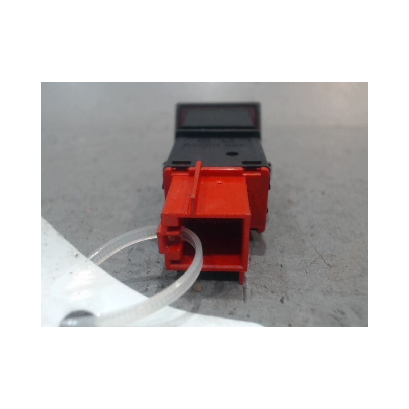 BOUTON DE WARNING SKODA ROOMSTER