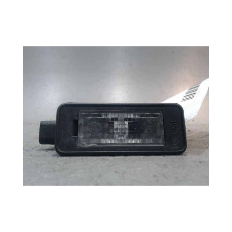ECLAIREUR PLAQUE DE POLICE GAUCHE PEUGEOT 308