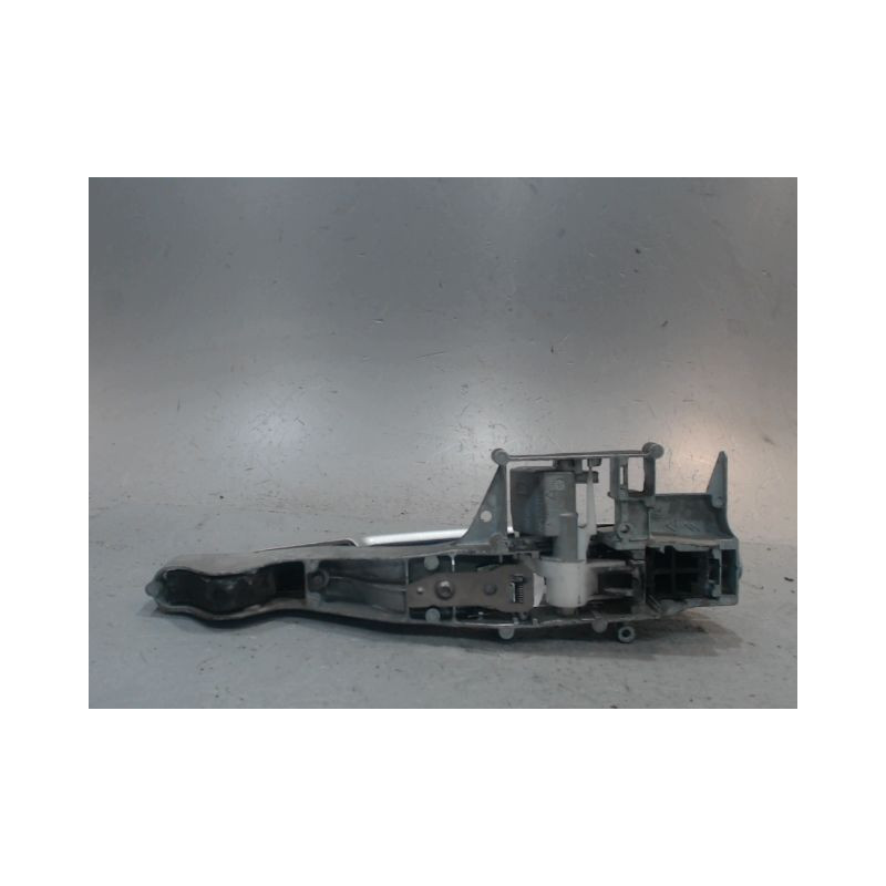 POIGNEE EXTERIEURE PORTE AVANT DROIT PEUGEOT 207