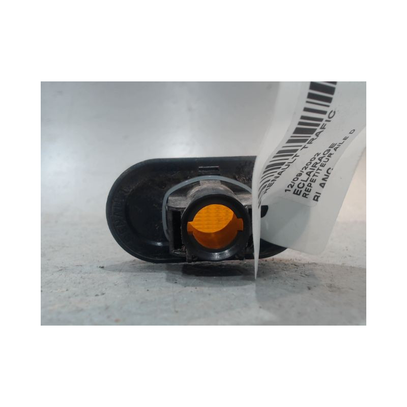 REPETITEUR AILE DROIT RENAULT TRAFIC
