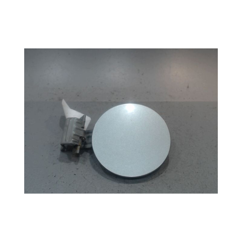 VOLET DE TRAPPE CARBURANT TOYOTA YARIS