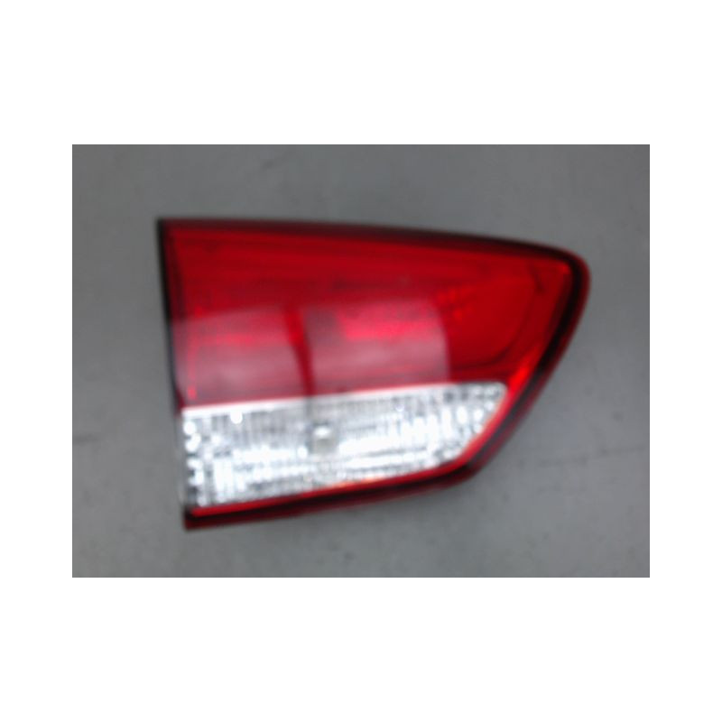 FEU ARRIERE INTERIEUR GAUCHE KIA CARENS