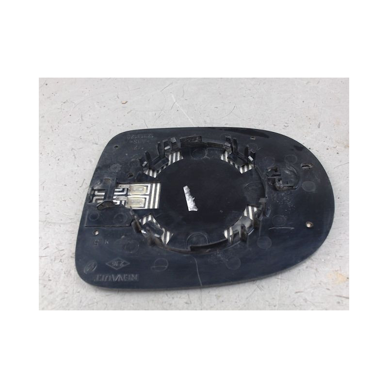 GLACE RETROVISEUR EXT D RENAULT CLIO