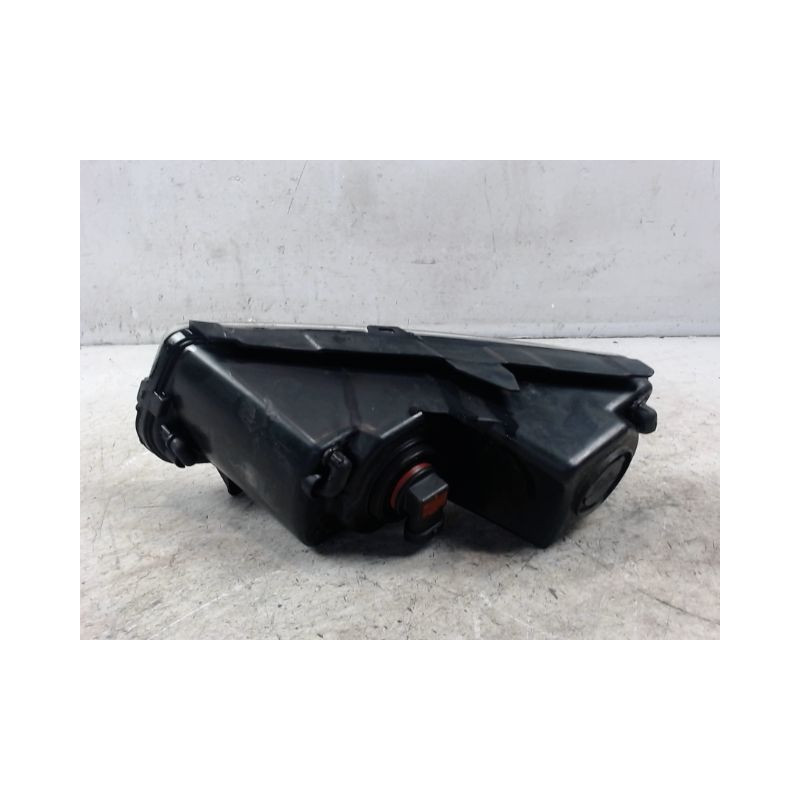 PHARE ANTIBROUILLARD AVANT DROIT VOLKSWAGEN POLO 2009-