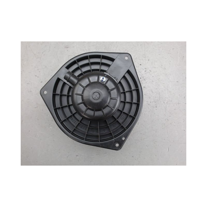 MOTEUR VENTILATEUR CHAUFFAGE MITSUBISHI ASX