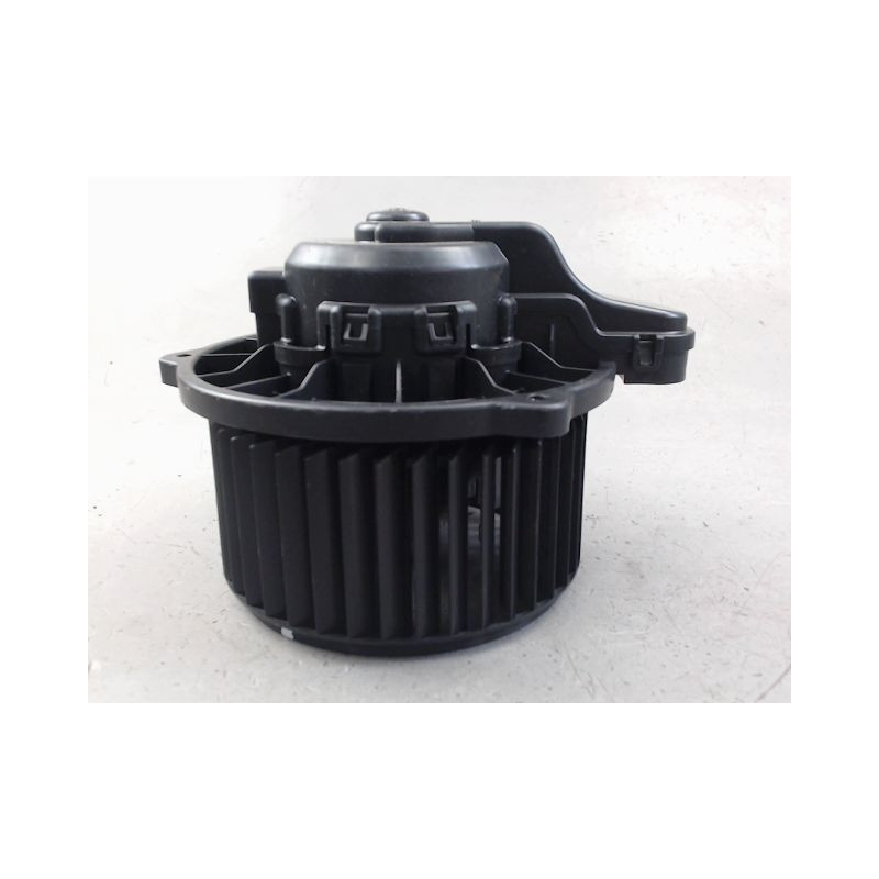 MOTEUR VENTILATEUR CHAUFFAGE HYUNDAI KONA