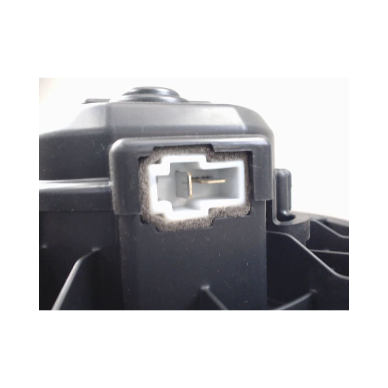 MOTEUR VENTILATEUR CHAUFFAGE HYUNDAI KONA
