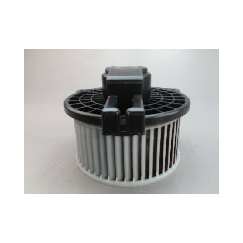 MOTEUR VENTILATEUR CHAUFFAGE MAZDA CX-5
