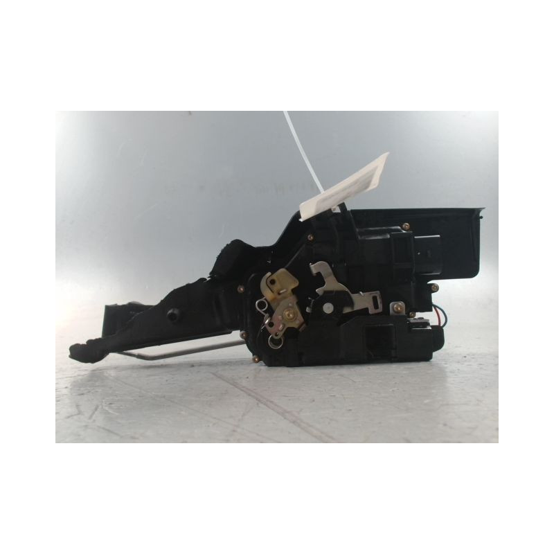 SYSTEME CONDAMNATION AVANT GAUCHE AUDI A4 AVANT 01-04