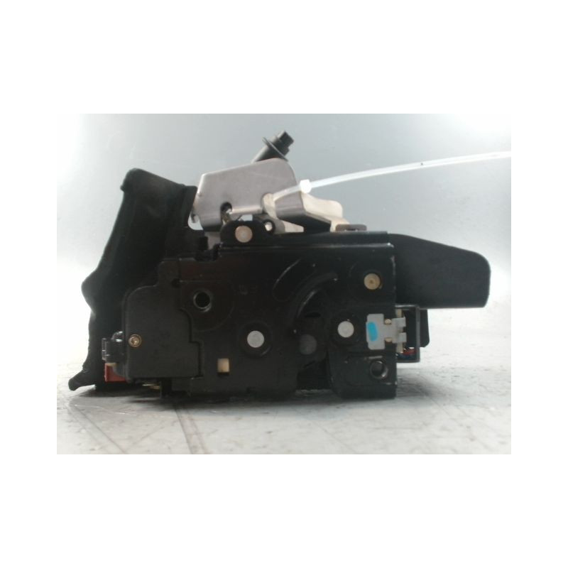 SYSTEME CONDAMNATION ARRIERE DROIT AUDI A4 AVANT 01-04