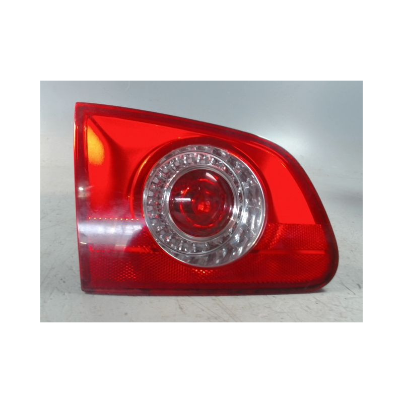 FEU ARRIERE INTERIEUR DROIT VOLKSWAGEN PASSAT BREAK 00-05