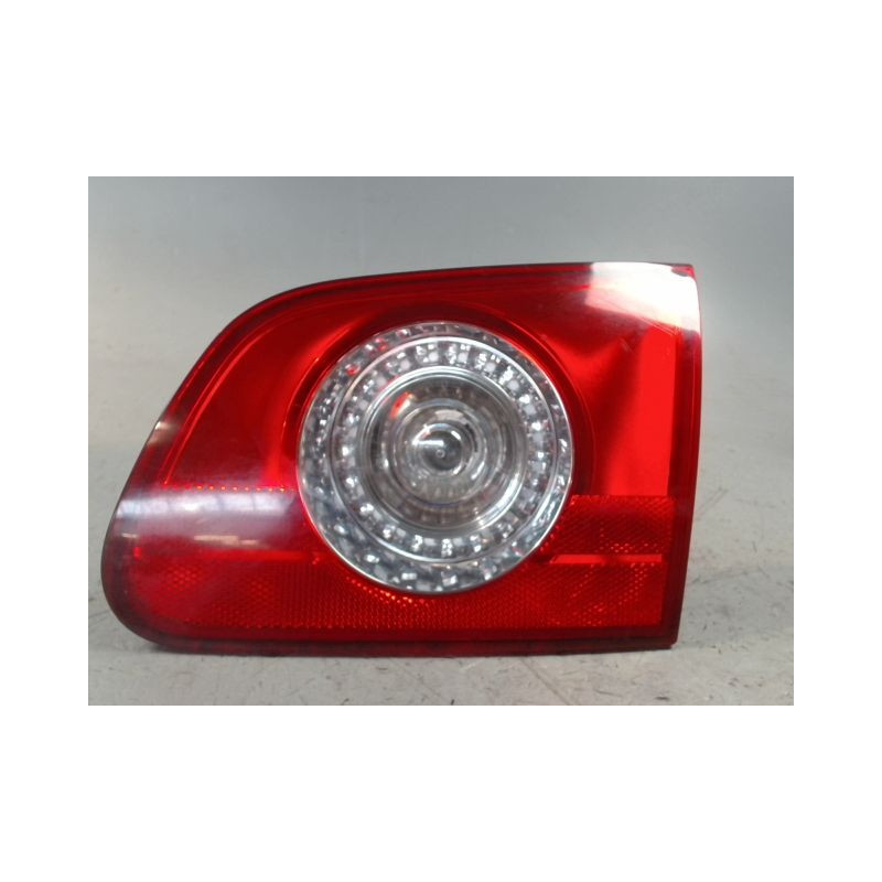 FEU ARRIERE INTERIEUR GAUCHE VOLKSWAGEN PASSAT BREAK 00-05