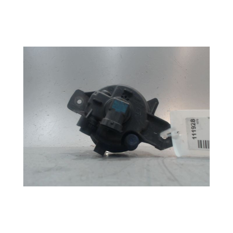 PHARE ANTIBROUILLARD AVANT DROIT NISSAN QHASQAI 2007-