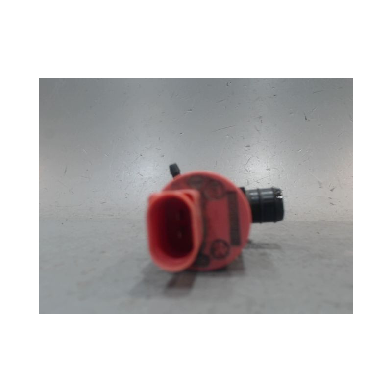 POMPE LAVE-GLACE ARRIERE TOYOTA YARIS