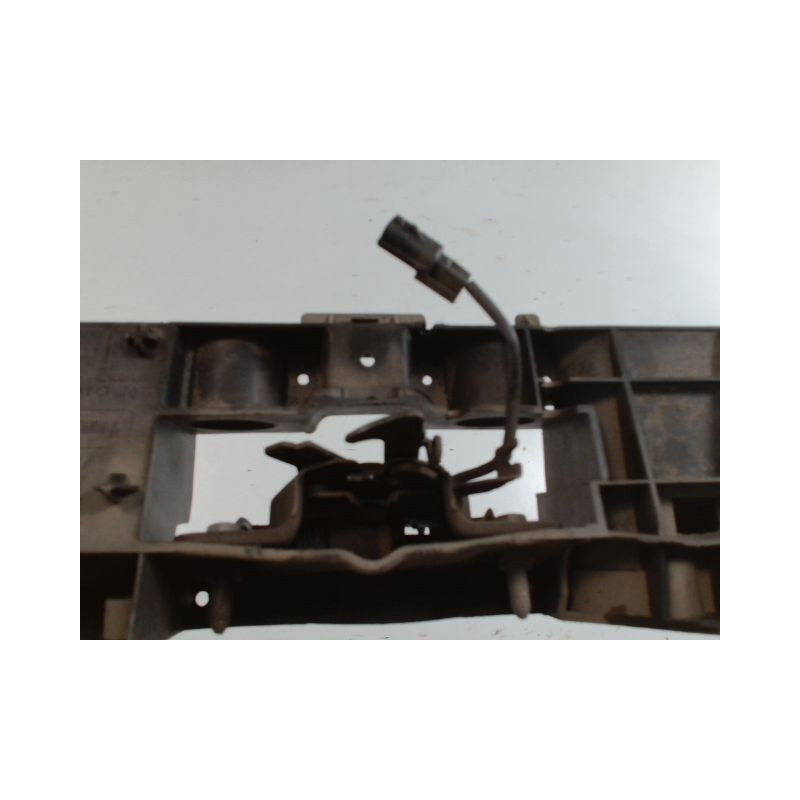TRAVERSE SUPERIEURE ARMATURE AVANT RENAULT CLIO