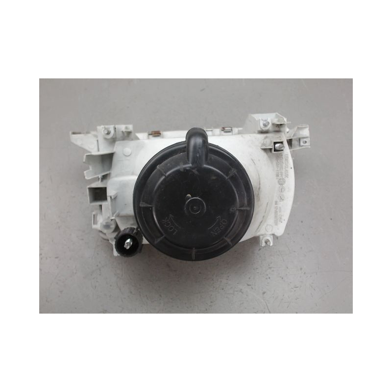 PHARE DROIT RENAULT R19