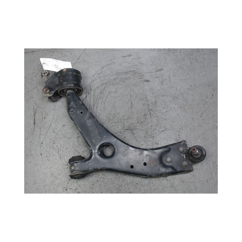 TRIANGLE INFERIEUR AVANT GAUCHE FORD FOCUS
