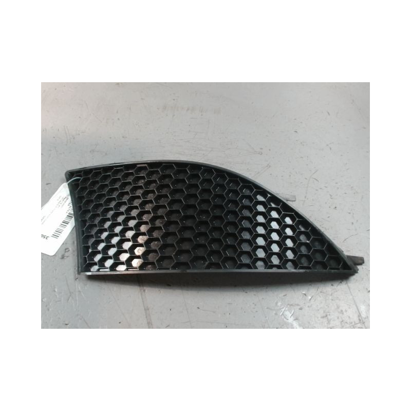 OBTURATEUR PHARE ADDITIONNEL PARE-CHOC AVD SEAT ALTEA