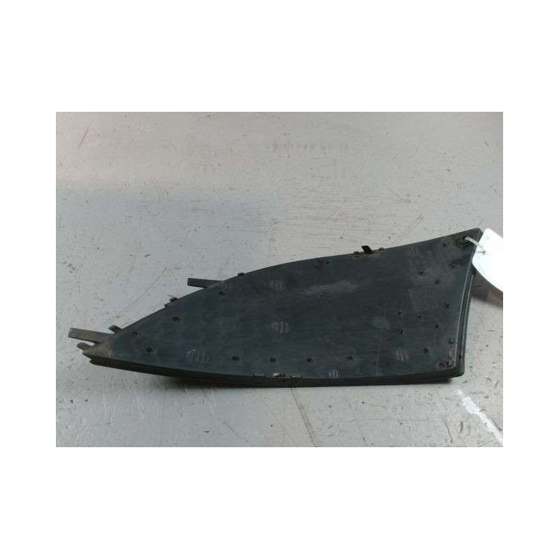 OBTURATEUR PHARE ADDITIONNEL PARE-CHOC AVD SEAT ALTEA