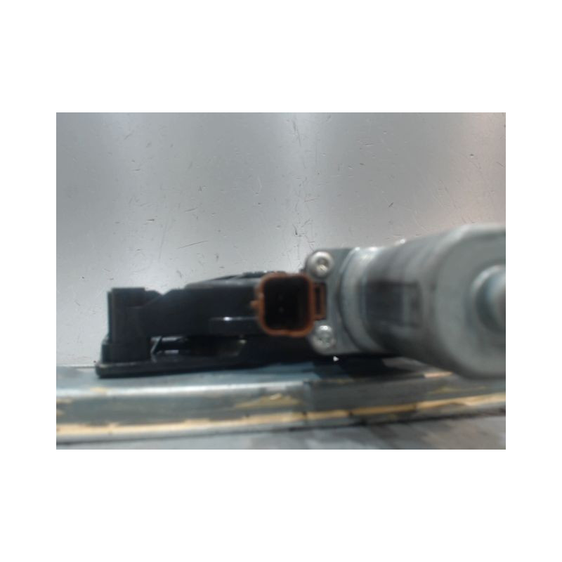 MECANISME+MOTEUR LEVE-GLACE AVANT DROIT DACIA JOGGER
