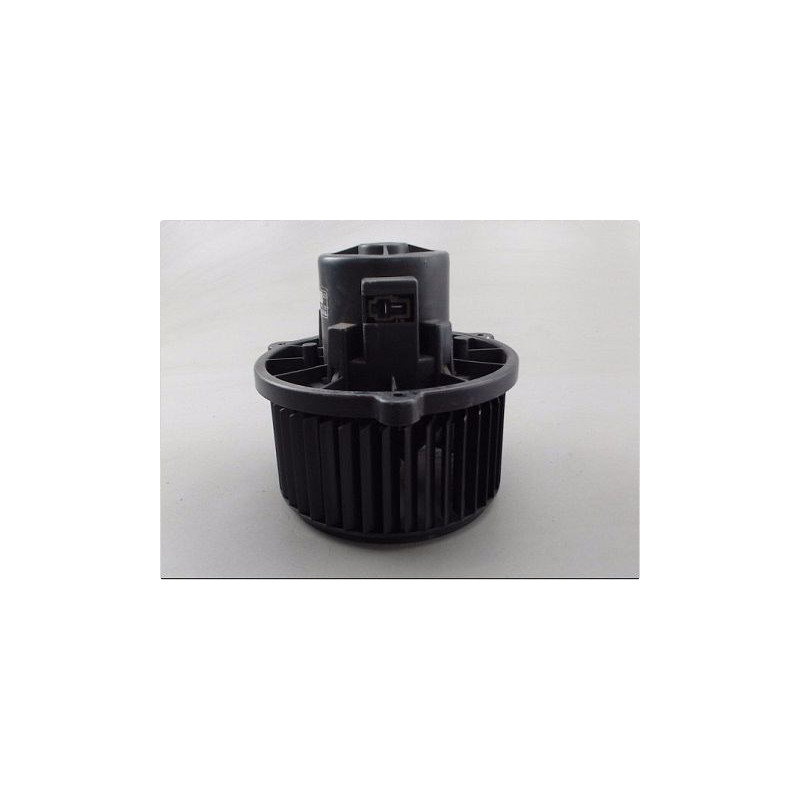 MOTEUR VENTILATEUR CHAUFFAGE KIA CERATO 5P