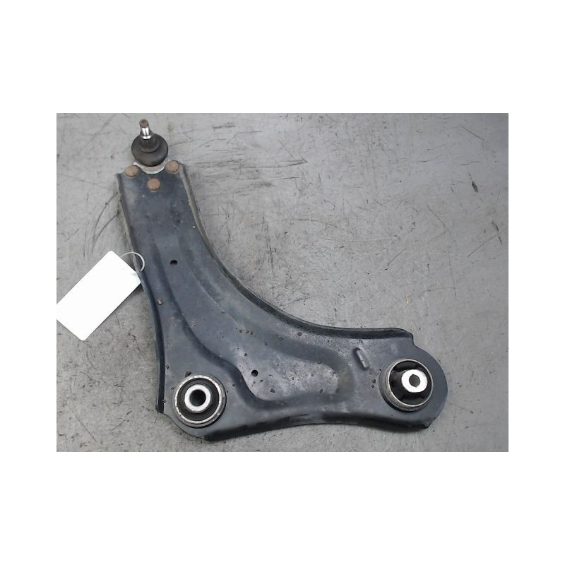 TRIANGLE INFERIEUR AVANT DROIT RENAULT MEGANE