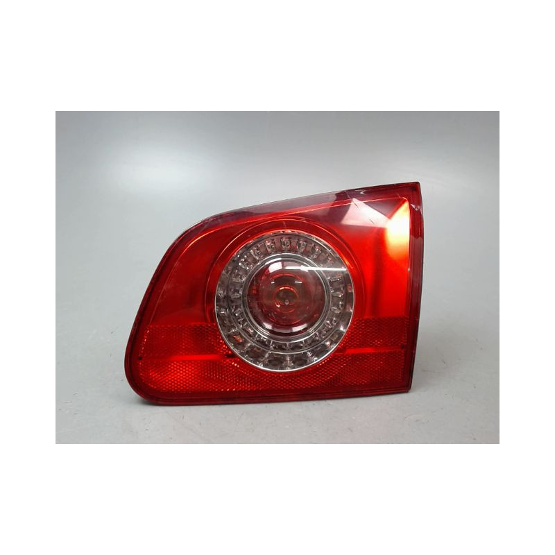 FEU ARRIERE INTERIEUR DROIT VOLKSWAGEN PASSAT SW 2005-