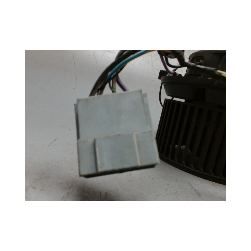 MOTEUR VENTILATEUR CHAUFFAGE RENAULT MASTER MOYEN SUREL 98-2003