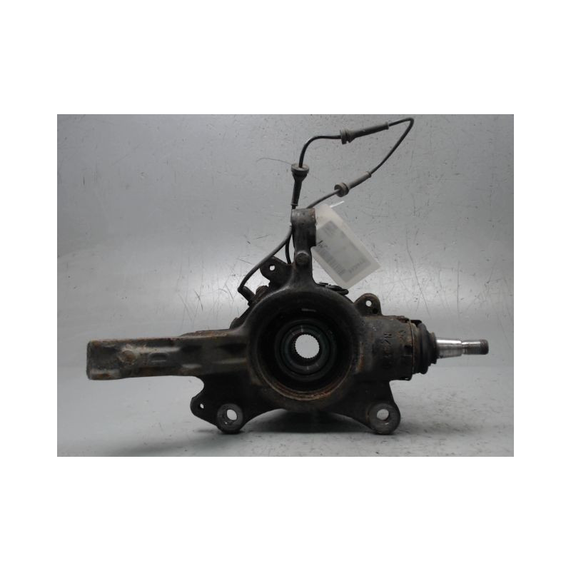 PIVOT AVANT DROIT NISSAN NV400