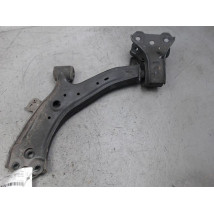 TRIANGLE INFERIEUR AVANT DROIT HONDA CR-V