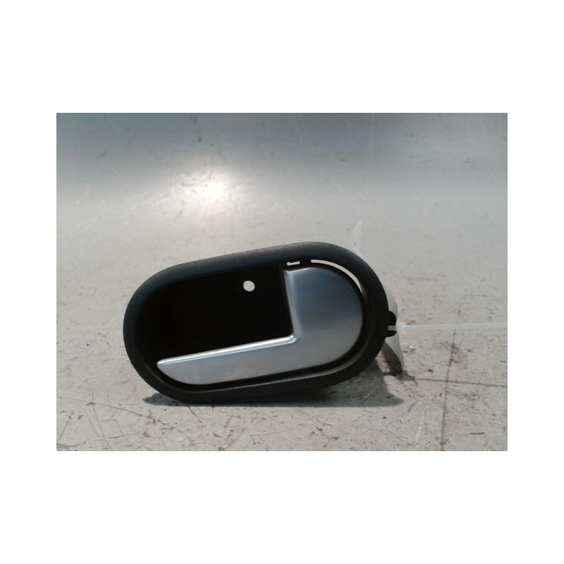 POIGNEE INTERIEURE PORTE AVANT DROIT FORD FIESTA 2010-
