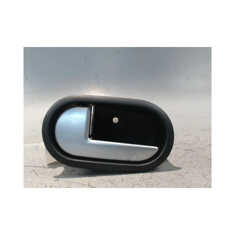 POIGNEE INTERIEURE PORTE AVANT GAUCHE FORD FIESTA 2010-