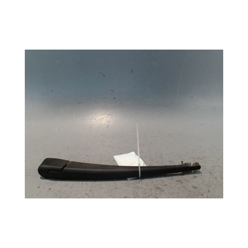 BRAS ESSUIE-GLACE ARRIERE MAZDA MAZDA 3  5P