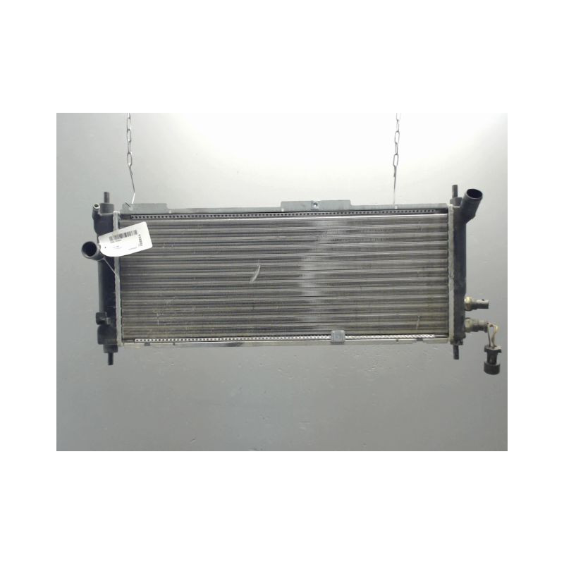 RADIATEUR OPEL CORSA