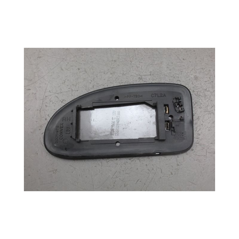 GLACE RETROVISEUR EXT D FORD FOCUS