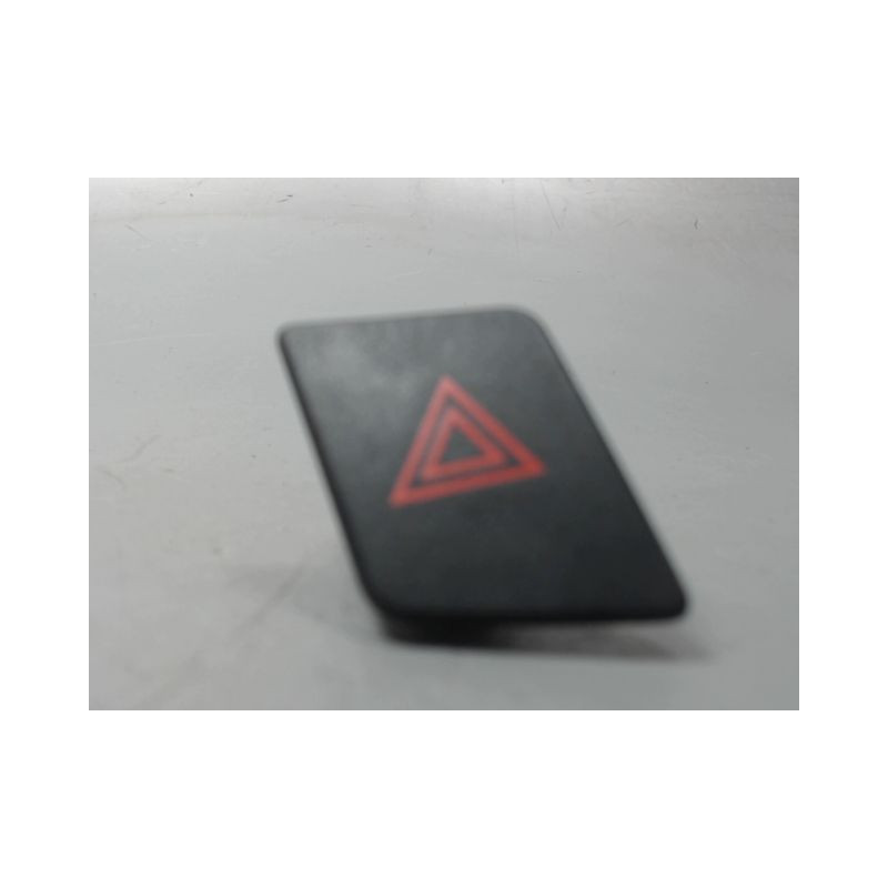 BOUTON DE WARNING TOYOTA YARIS 2005-
