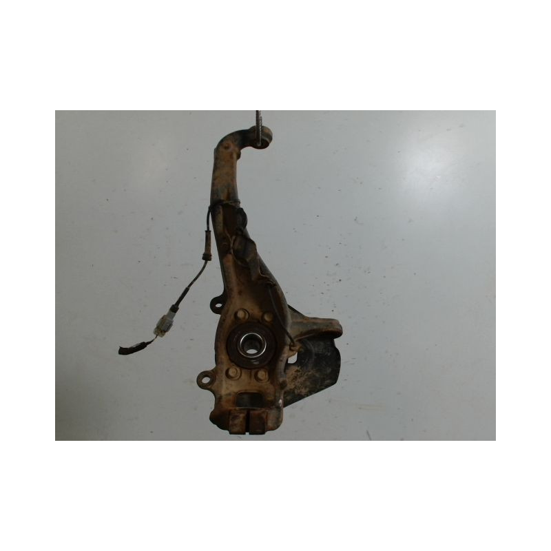 PIVOT AVANT GAUCHE NISSAN NAVARA