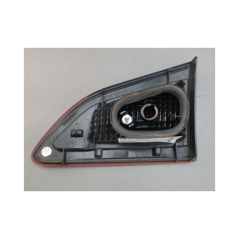 FEU ARRIERE INTERIEUR GAUCHE RENAULT MEGANE