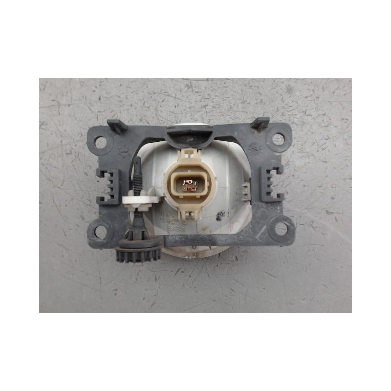 PHARE ANTIBROUILLARD AVANT DROIT CITROEN C3