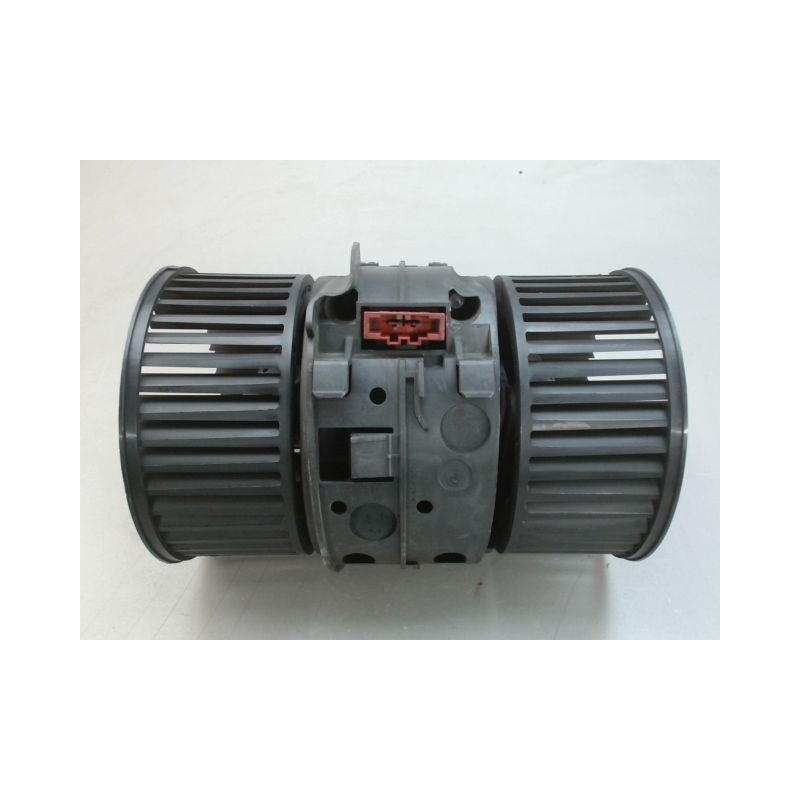 MOTEUR VENTILATEUR CHAUFFAGE RENAULT MEGANE