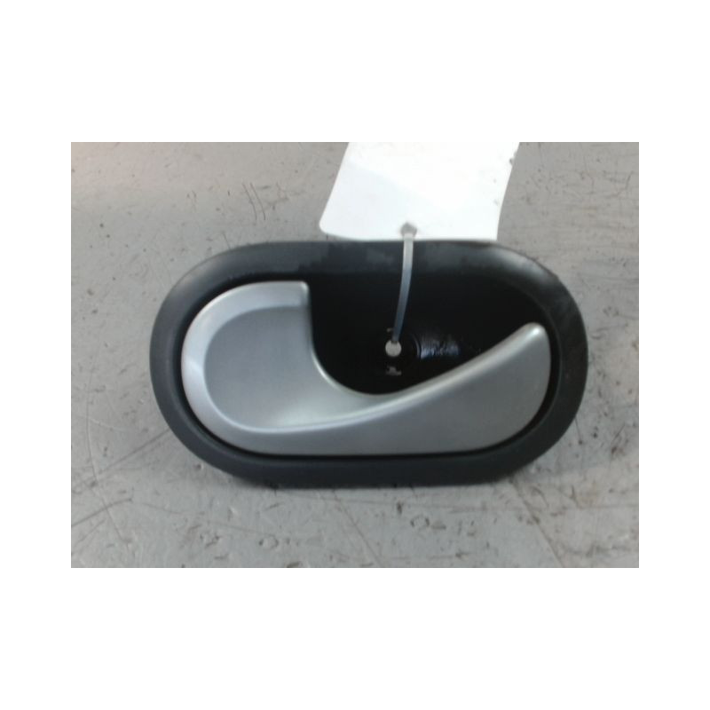 POIGNEE INTERIEURE PORTE AVANT GAUCHE RENAULT CLIO III 2007-
