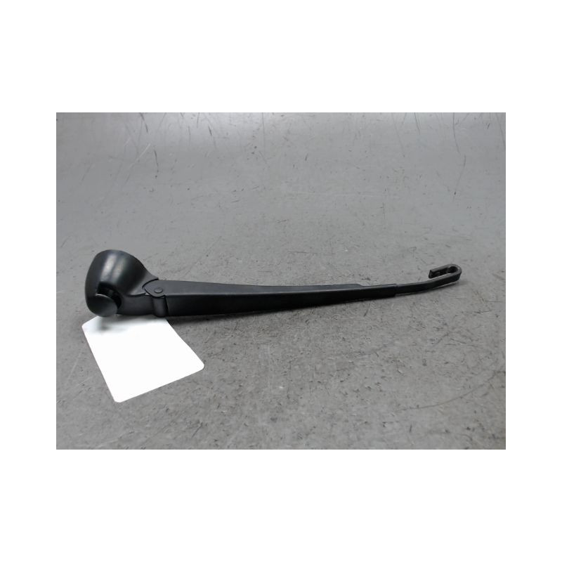 BRAS ESSUIE-GLACE ARRIERE VOLKSWAGEN GOLF IV 98-2004
