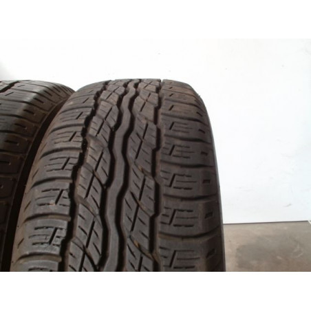 Paire de pneus BRIDGESTONE DUELER H/T 687 235 55 18 100 H