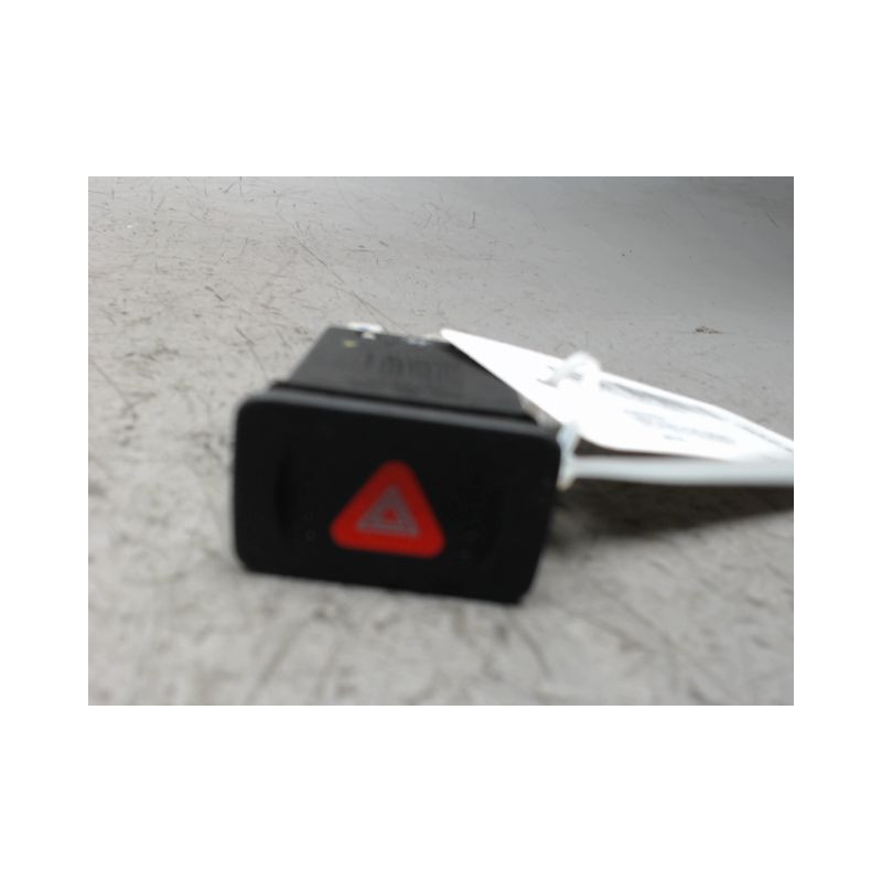 BOUTON DE WARNING VOLKSWAGEN BORA