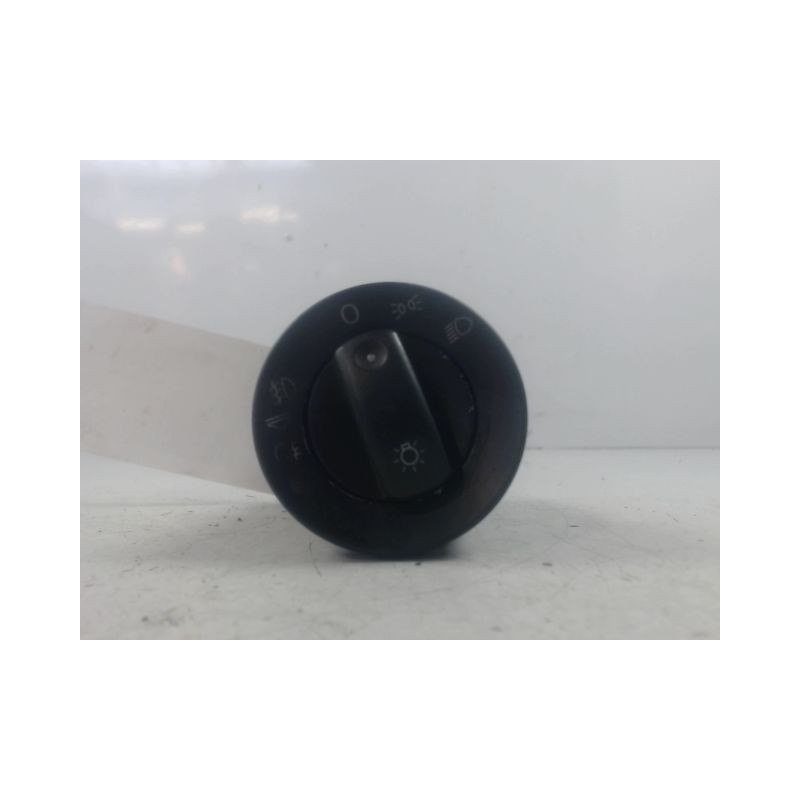 COMMANDE ECLAIRAGE AUDI A4 AVANT 04-08