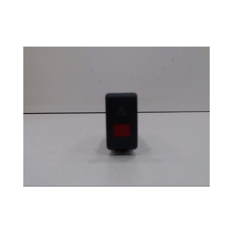 BOUTON DE WARNING SKODA OCTAVIA