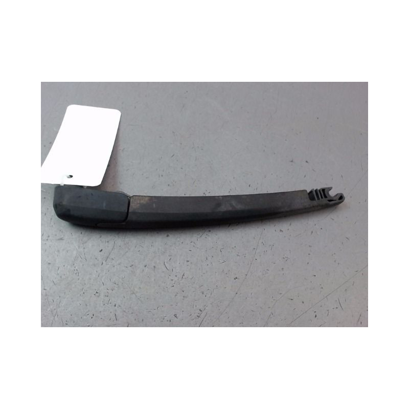 BRAS ESSUIE-GLACE ARRIERE TOYOTA COROLLA VERSO II Phase 1 2004-2007