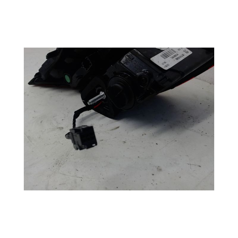 FEU ARRIERE INTERIEUR GAUCHE PEUGEOT 308